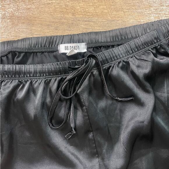 BB Dakota Black Satin Flowy Casual Lounge Pants Wide Leg Women’s Size Large - Picture 8 of 11